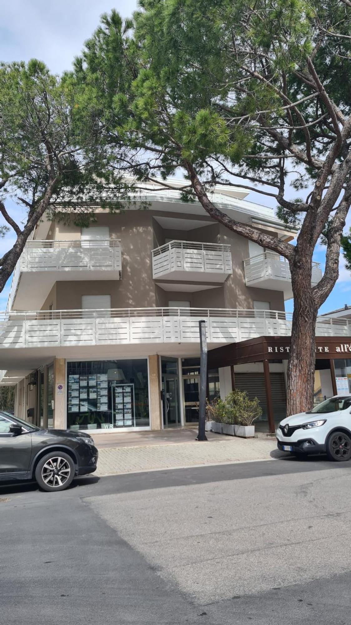 Residence Gallo - Walterigato Apartments Per Solo Famiglie Лідо-ді-Єзоло Екстер'єр фото