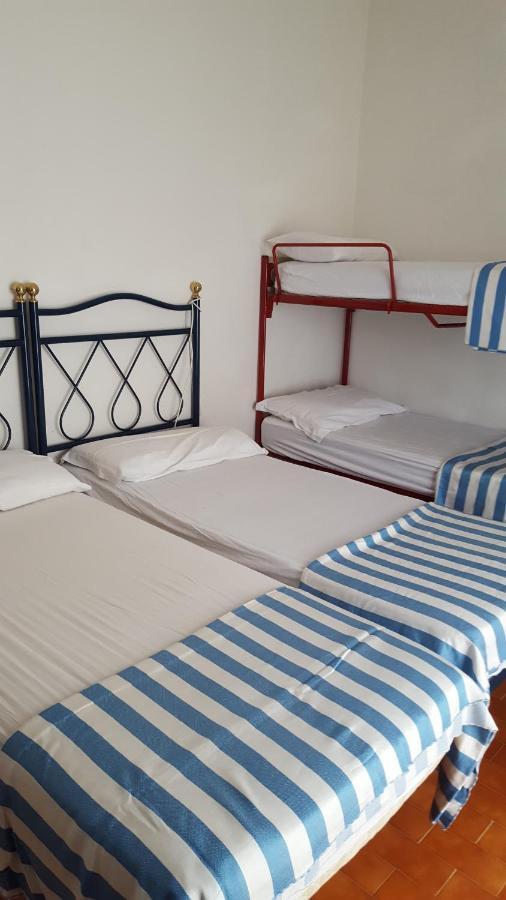 Residence Gallo - Walterigato Apartments Per Solo Famiglie Лідо-ді-Єзоло Екстер'єр фото